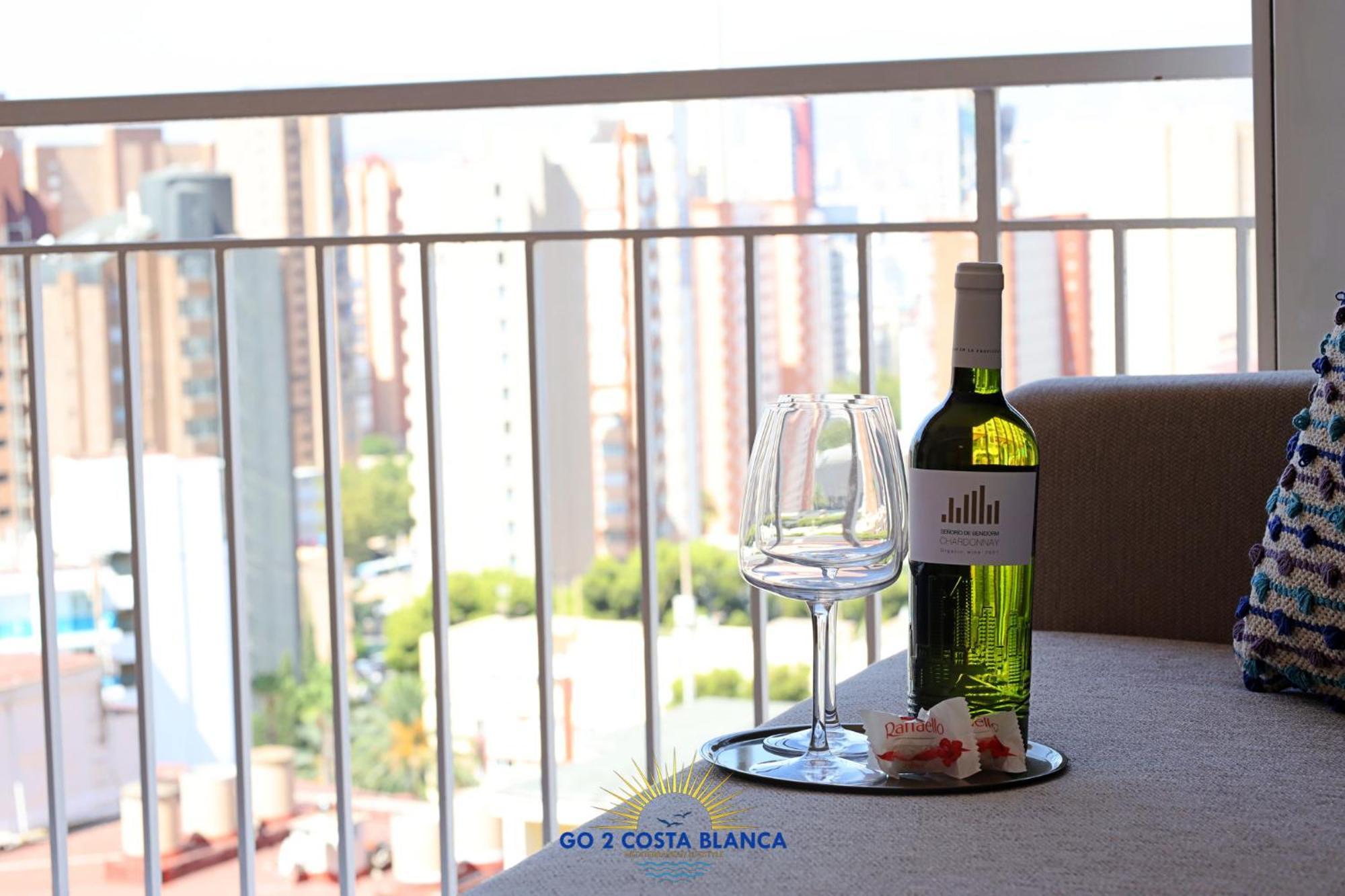 Manhattan View With Pool Бенидорм Екстериор снимка
